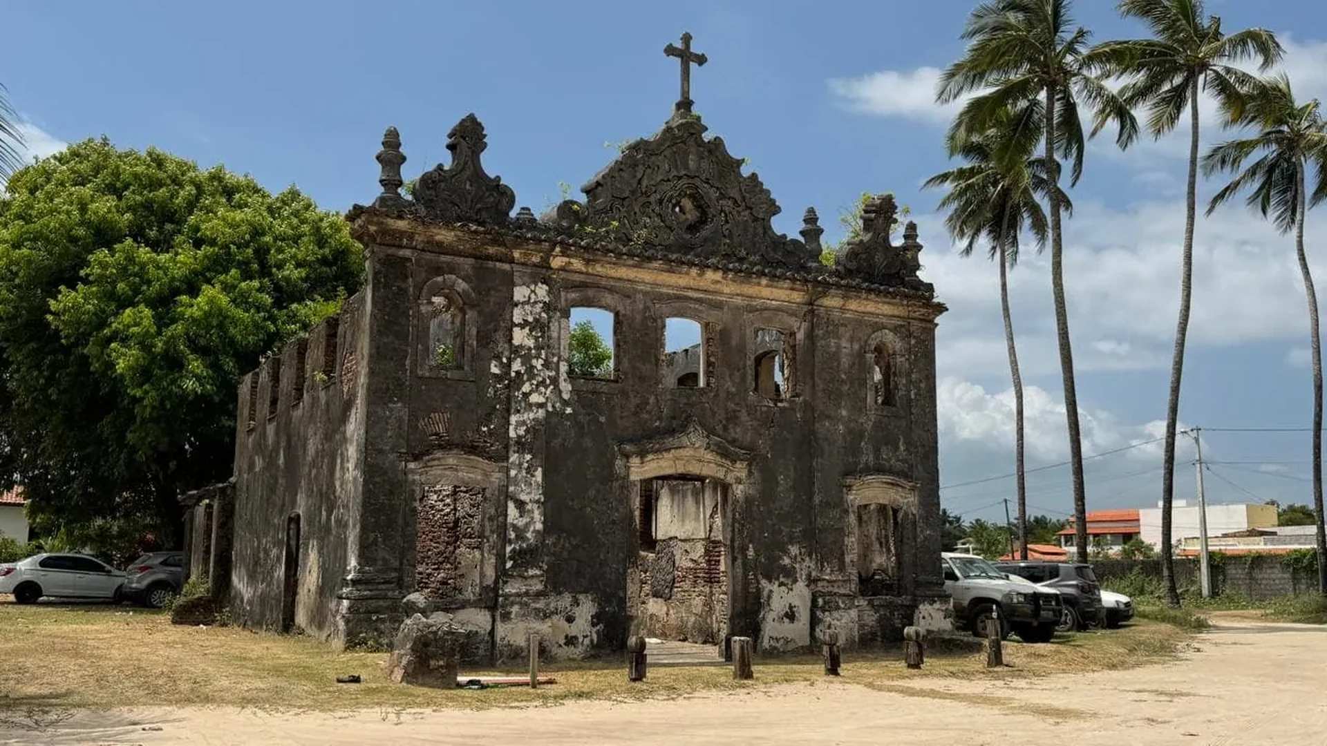 Ruínas da Igreja de Nossa Senhora da Conceição, na Praia de Conceição